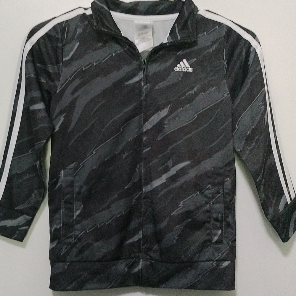Adidas full zip jacket size 7 kids.